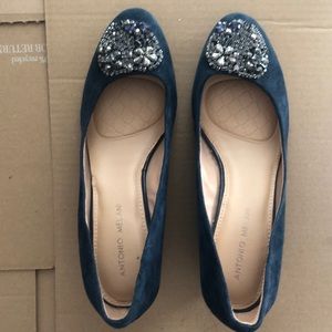 ANTONIO MELANI velvet shoes.